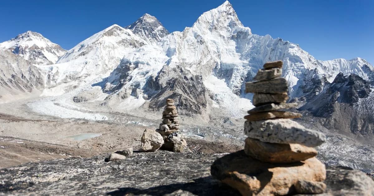 Everest and the Khumbu glacier, seen from Kala Patthar, Nepal